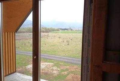 FILM!Casa ergonomica,independenta energetic,123 mp utili,777 mp teren, Rasnov, P - 5