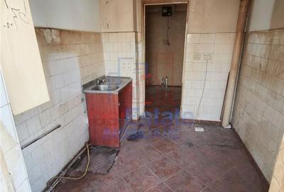 Apartament cu 2 camere decomandat în Nicolina - 2