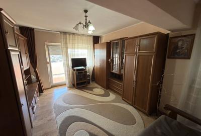 Apartament cu 3 camere decomandat în Micro 17 - 1