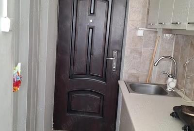 Garsonieră decomandată în Central - 1