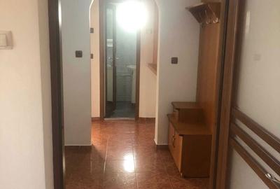 Apartament cu 2 camere decomandat în Micro 5 - 13