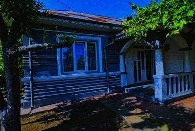 Casă individuală cu 4 camere cu Canalizare în Nord - 1