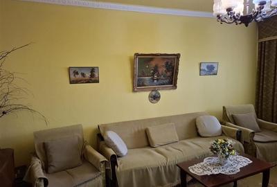 Apartament de  vanzare, 3 camere decomandat, in Ploiesti, Zona Mihai Bravu. - 2