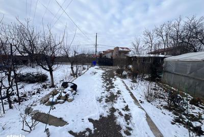 Casă cu 4 camere în Vânători - 2
