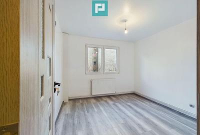 Apartament 3 camere pe str Hateg in Vlaicu - 10