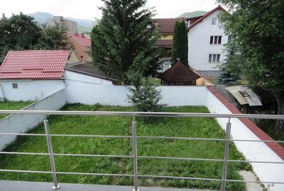 Cladire moderna 500mp cu 4 Apartamente mari, Lot 490mp, parcari, central Brasov - 4