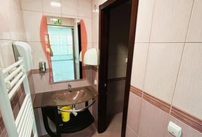 Spațiu comercial, de 110 mp, în Central - 1