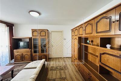 Ap cu 2 camere si balcon mare, etaj 1, zona Terezian - 3