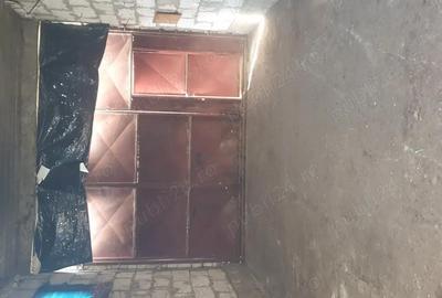 Casa Vadu Moldovei... 2 imobile...14 camere - 8