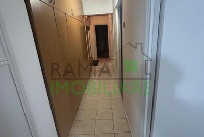 Apartament cu 3 camere decomandat, mobilat în Tractorul - 14