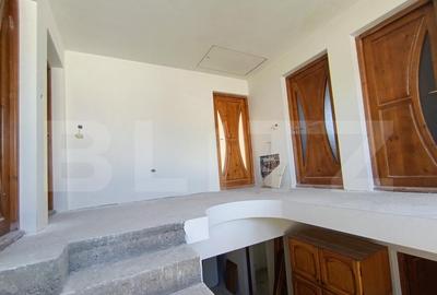 Casă cu 5 camere cu Teren 404 Mp în Central