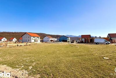 Teren de 353 mp, în Central - 6