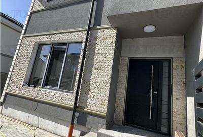 Casă individuală cu 4 camere cu Canalizare în Central - 3