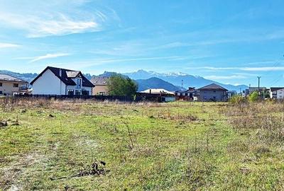 Intrare in Rasnov dinspre Brasov, zona de case noi, teren de 1976mp,  80 euro/mp - 6
