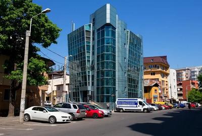 Cladire de birouri Vitan pretabilă pentru diverse afaceri. - 2
