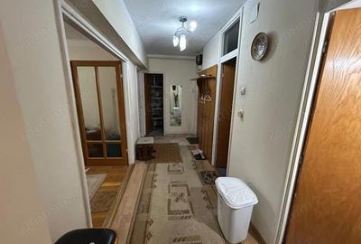 Apartament cu 3 camere decomandat în Central - 4