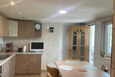 Casă cu 5 camere cu Teren 1000 Mp în Central - 12