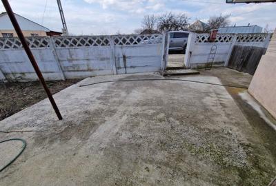 Casă cu 3 camere în Central - 2