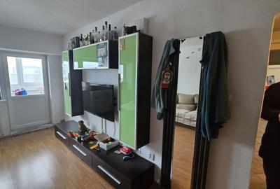 Apartament cu 3 camere decomandat în Central - 1