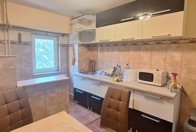 GARA 3 CAMERE DECOMANDATE 2 BAI 2 BALCOANE ET 2 IMBUNATATIT MOBILAT GAZE 600 EUR - 6