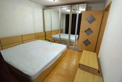 Oferta apartament 3 camere, Garaj , bloc Reabilitat cu o suprafata de aproximati - 2