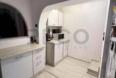 Apartament cu 2 camere semidecomandat în Central - 1