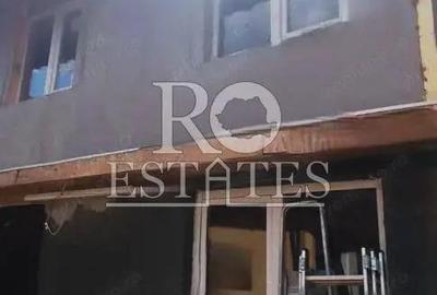 Casa compusa din 2 corpuri zona Antiaeriana suprafata utila 106mp - 5