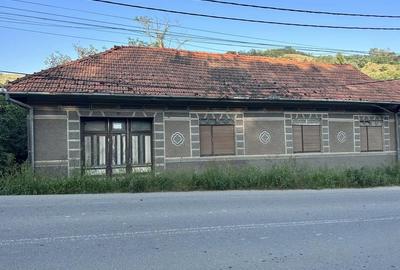 Casă în Petnic - 2