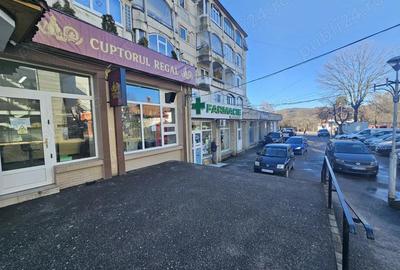 Spațiu comercial, de 103 mp, în Central - 1