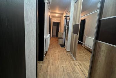Apartament cu 3 camere decomandat în Central - 11