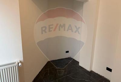 VANZARE Apartament cu 3 camere in zona Dacia - 10