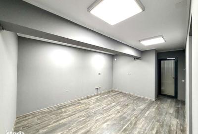 Spațiu comercial, de 65 mp, în Central - 3