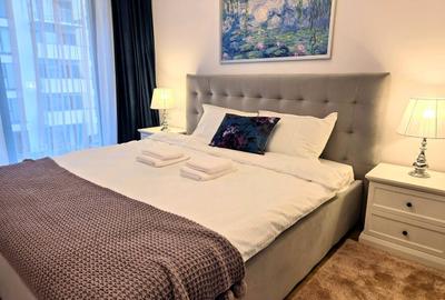 Apartament cu 3 camere semidecomandat, mobilat în Baza 3 - 4