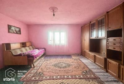 Casă cu 3 camere decomandat în Gura Văii - 4