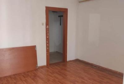 Garsoniera etj 3 zona Micro15 - 15