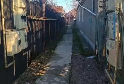 Casă cu 2 camere în 23 August - 2