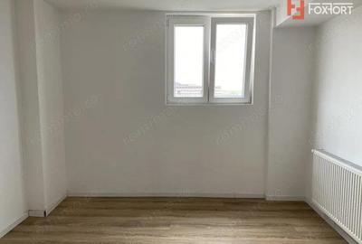 Apartament cu 3 camere semidecomandat, mobilat în Ghiroda - 11