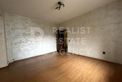 Casă individuală cu 7 camere cu Canalizare în Central - 6