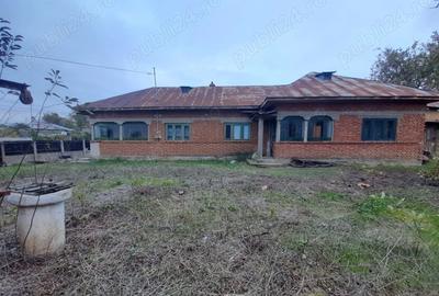 Casă cu 4 camere cu Teren 1000 Mp în Poienarii-Rali - 6