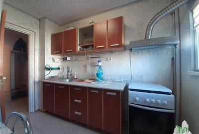 Apartament cu 2 camere nedecomandat, mobilat în Basarabia - 10
