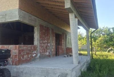 Casă cu 5 camere cu Teren 1000 Mp în Central - 12
