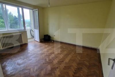 Apartament cu 3 camere decomandat în Progresul - 5