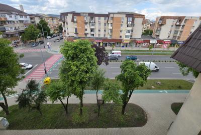 Apartament cu 4 camere decomandat în Tolstoi - 2