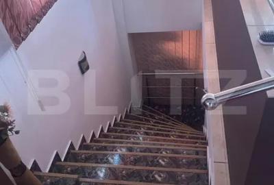 Casă cu 5 camere cu Teren 300 Mp în Central - 8