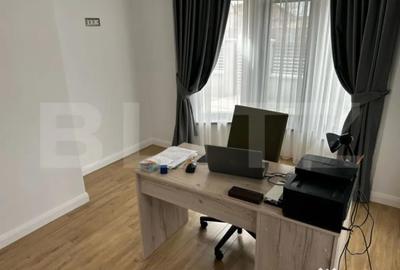 Casă cu 5 camere cu Teren 570 Mp în Nufărul