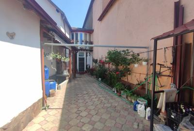 Casă cu 6 camere cu Canalizare în Griviței