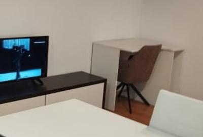 Studio 50 mp cu loc de parcare, parter, Tractorul - aproape de Mall Coresi - 4