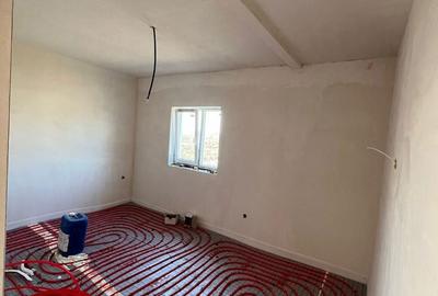 Casă cu 3 camere cu Teren 300 Mp în Ardud - 2