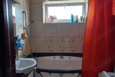 Apartament cu 3 camere decomandat în Calea Poplăcii - 2