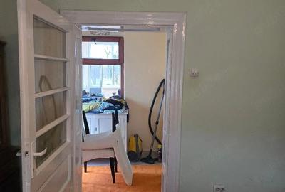 Casă cu 2 camere cu Teren 3040 Mp în Central - 2